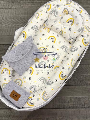 سرير متنقل رمادي مناسب للجنسين