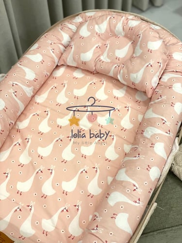 سرير متنقل بيج للبنات