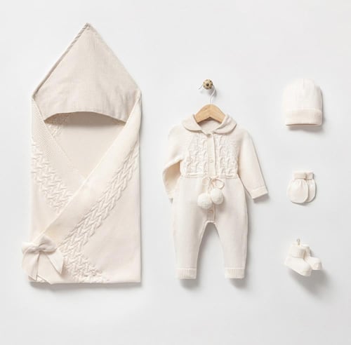 طقم مواليد شتوي سكري