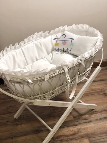 سلة خيزران ابيض مع مفرش وقاعدة