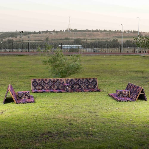 تكاية الفخامة "بعدة ألوان"