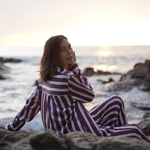 بجامة خزامى الملكية حرير فاخر