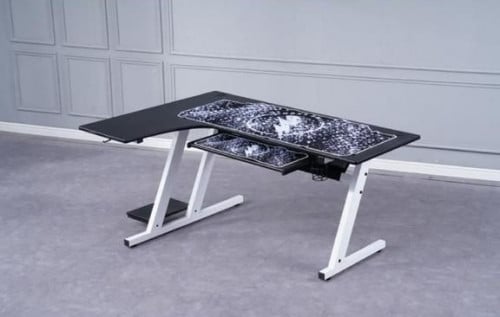 طاولة قيمنق بزاوية - أبيض