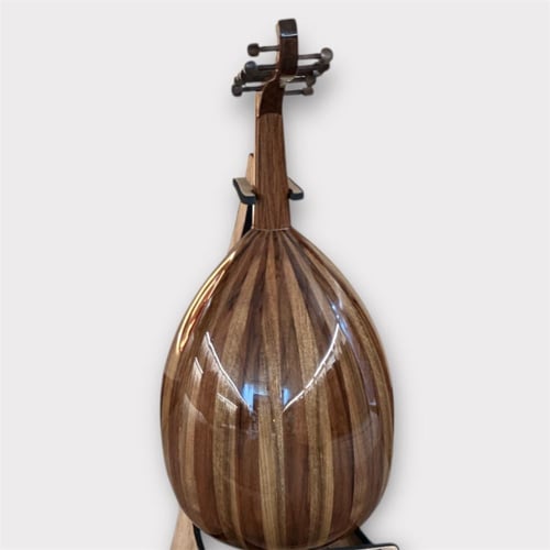 عود سوري فاخر من صناعة حسين السبسبي