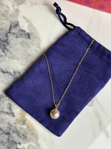 Tory Burch Necklace Pearl with Logo