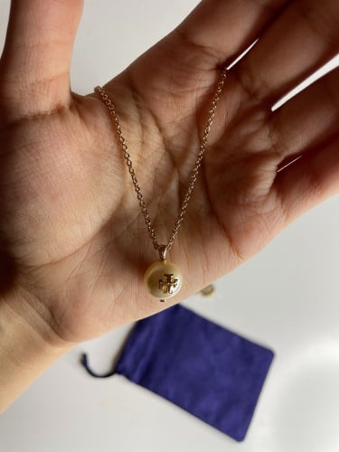 Tory burch pearls necklace
