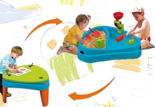 طاولة الرمل والمياه