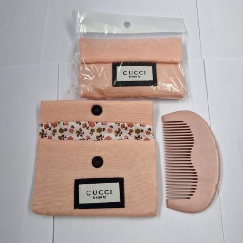 درزن(12قطعة) مشط جوتشي مع شنطة