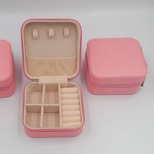 درزن 12 قطعة شنط اكسسوار