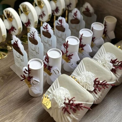 بكج توزيعات 48 قطعة ( 12 عطور - 12 مراية- 12 شنط ا...