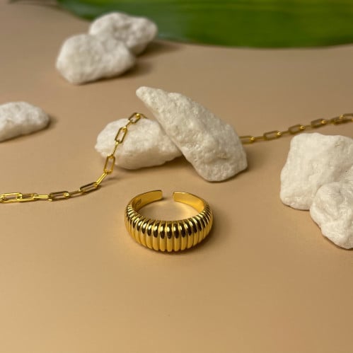 Gold ring