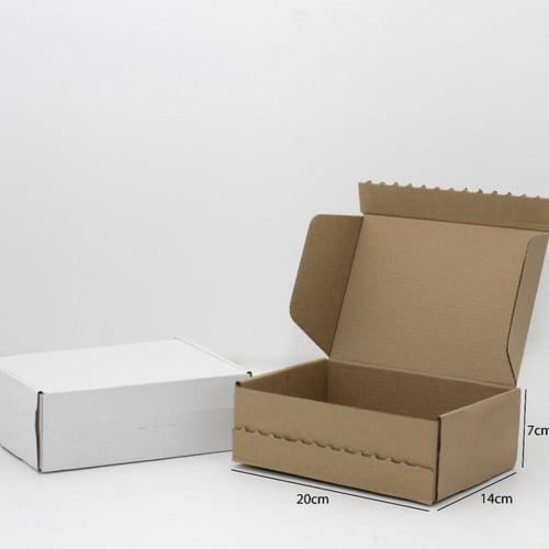 صندوق كرتون بشريط سحاب