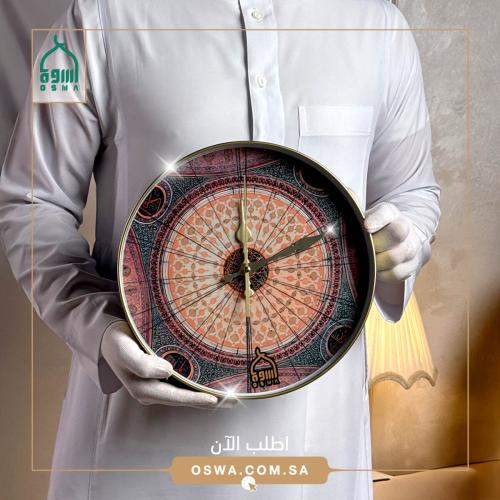 ساعة حائط قبة الروضة الشريفة