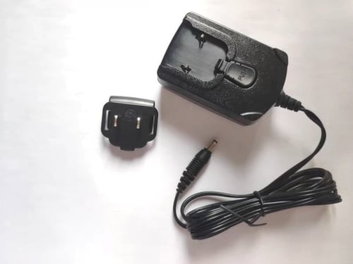 شاحن تترا Airbus الاصلي الجديد