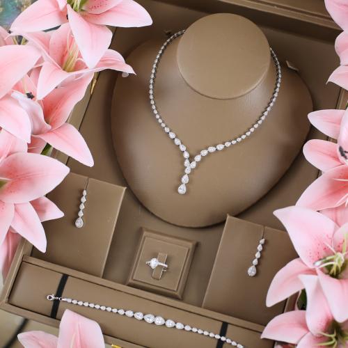 طقم دقة الالماس - ابيض