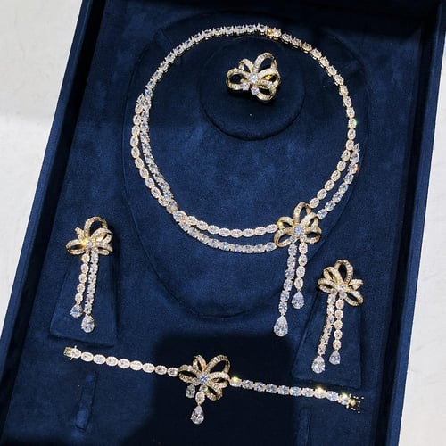 طقم اناقه فيونكه