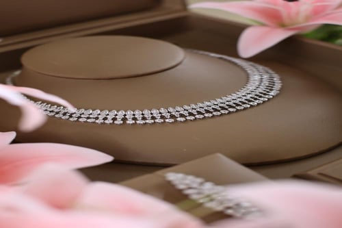 طقم دقة الماس مميز