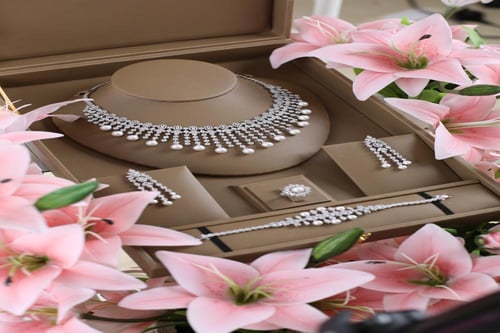 طقم لولو دقة الالماس