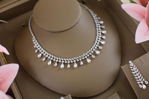 طقم لؤلؤ ملكي