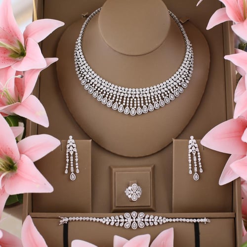 طقم الفخـامه