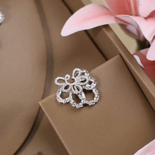 ورد دقة الماس