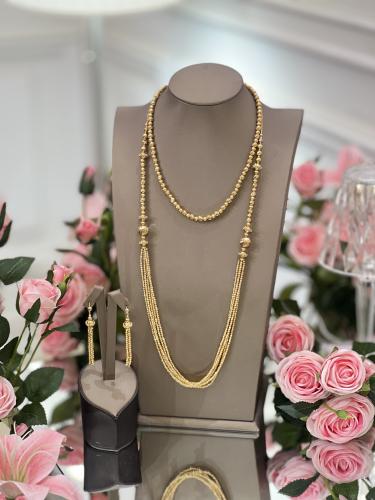 سبحه مع مخنق