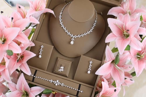 طقم لولو دقة الالماس