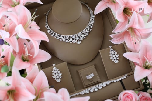 طقم بـ احجار الماربل