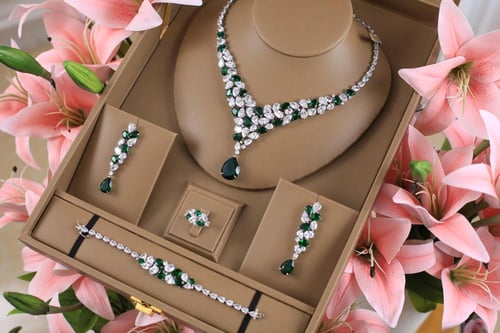 طقم دمعه دقه الالماس