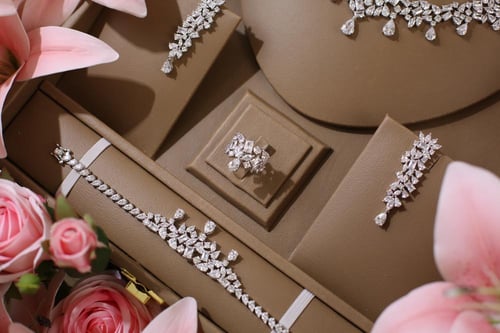 طقم دمعات دقة الماس