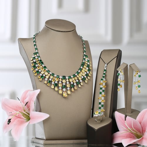 طقم مكس احمر وابيض او اصفر واخضر