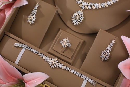 طقم مكس وفضى