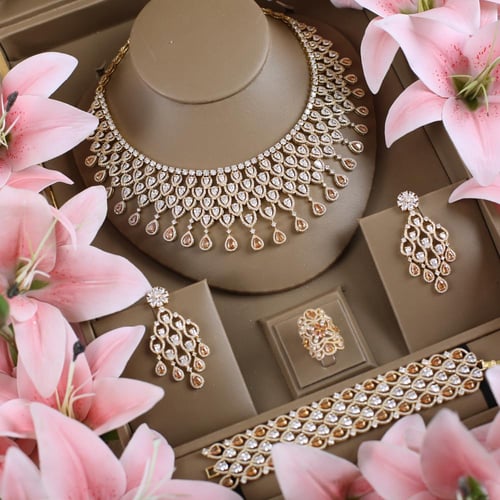 طقم دقة الالماس - عسلي