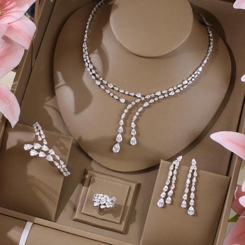 طقم مذهلة -دقة الماس