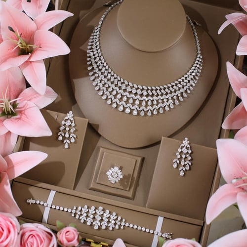 طقم دقة الماس فخم