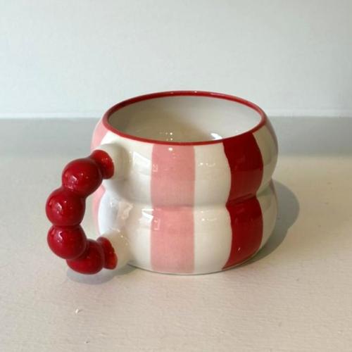 The round cup - red and pink