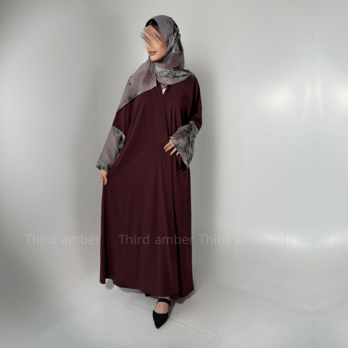 ملك ، عباية سفر صيفية