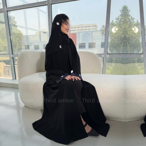 قمر ، سيراميك سواد فاحم