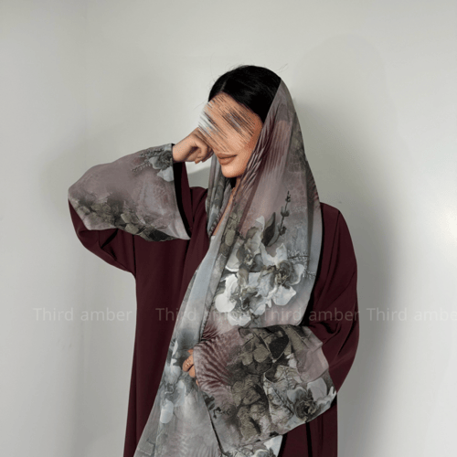 ملك ، عباية سفر صيفية