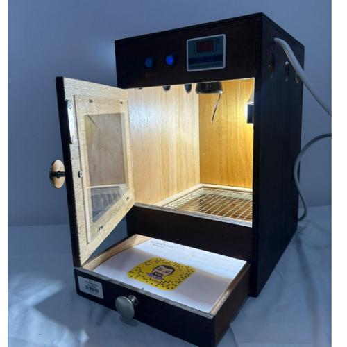 حاظنه كهربائيه