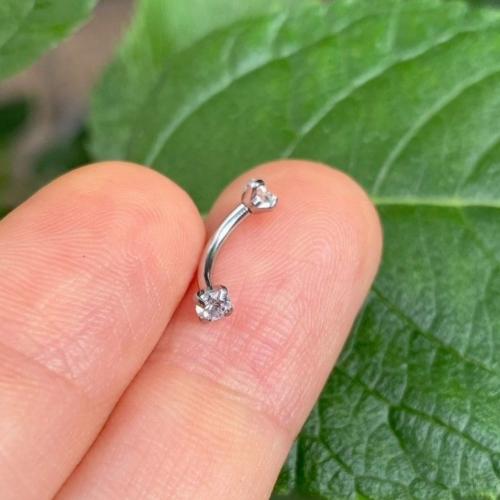 عود منحنى صغير