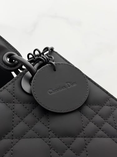 ايدي ديور اسود 20cm