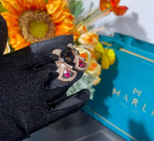 حلق ذهب و الماس