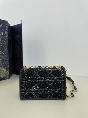 شنطة ديور miss caro 19cm