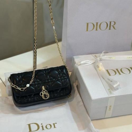 شنطة Dior