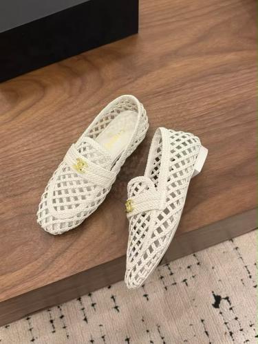 White Chanel flat