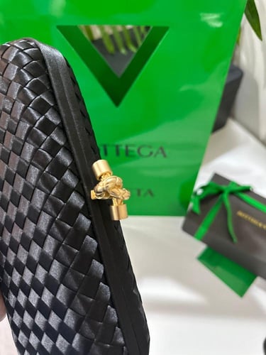 شنطة بوتيقا اسود