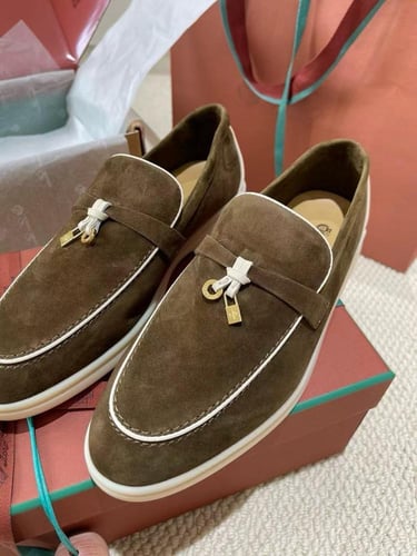 شوز لوربيانا