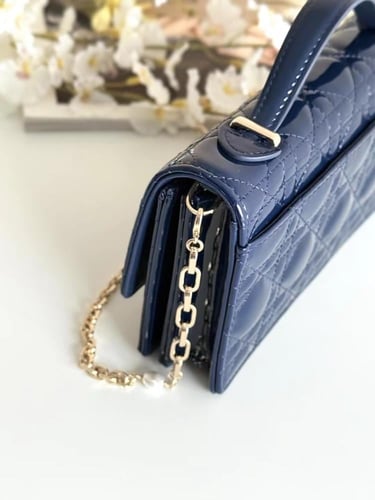 ديور miss 21cn كحلي لامع