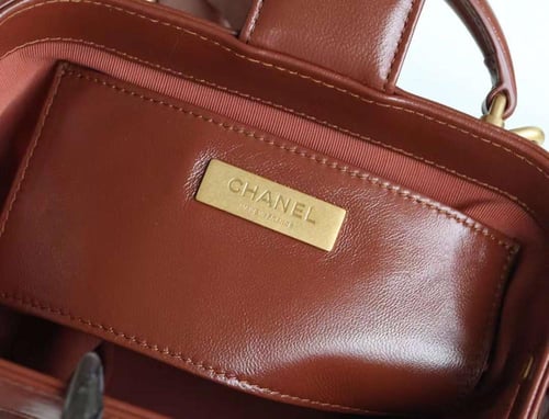 شانيل بني 19cm